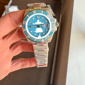 Light blue teal Dial Stainless Steel Diver Style Watch automatic mechanical rare